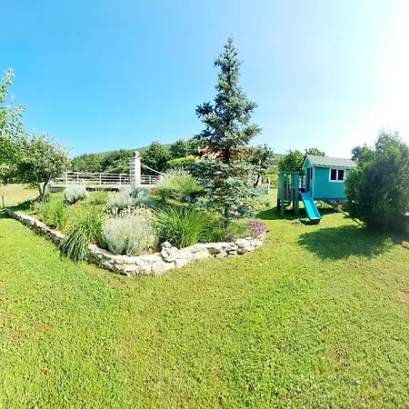 With Pool Near Split *