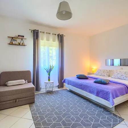 Villa With Pool Near Split Krusvar