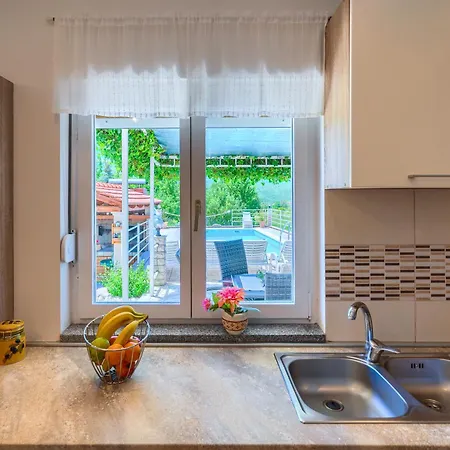 Villa With Pool Near Split