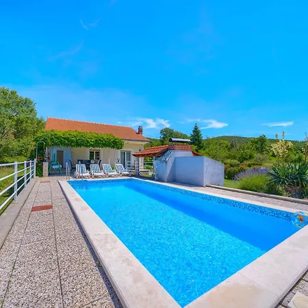 Villa With Pool Near Split Krusvar