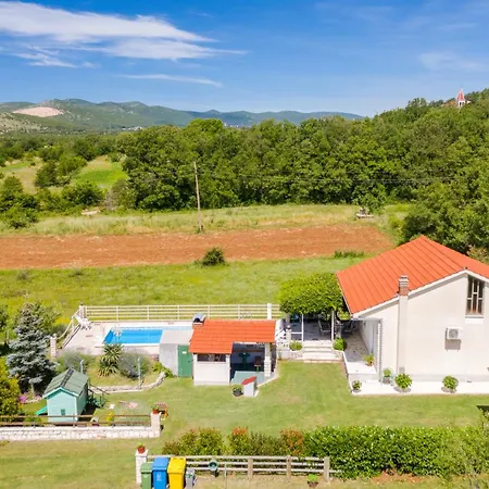 Villa With Pool Near Split *